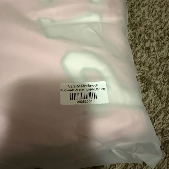 NWT Parke sprinkle sweatshirt size L/XL - Picture 3 of 3